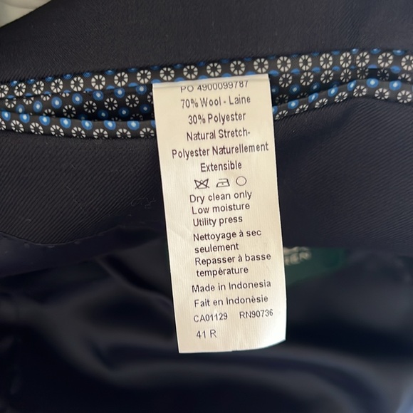 Dark blue, Ralph Lauren blazer. Like new! - Picture 3 of 3